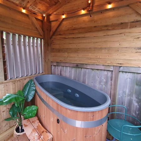 Bijou Coastal Apartment In Polperro With Hot Tub Onsite Parking Downhill Walk To Village Εξωτερικό φωτογραφία