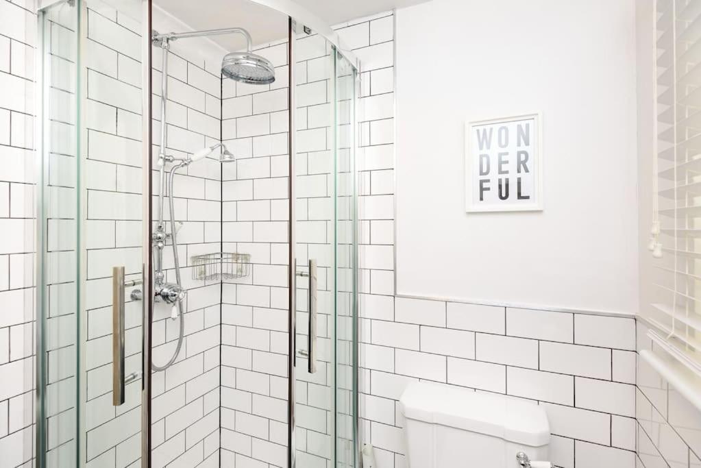 Bijou Coastal Apartment In Polperro With Hot Tub Onsite Parking Downhill Walk To Village Εξωτερικό φωτογραφία