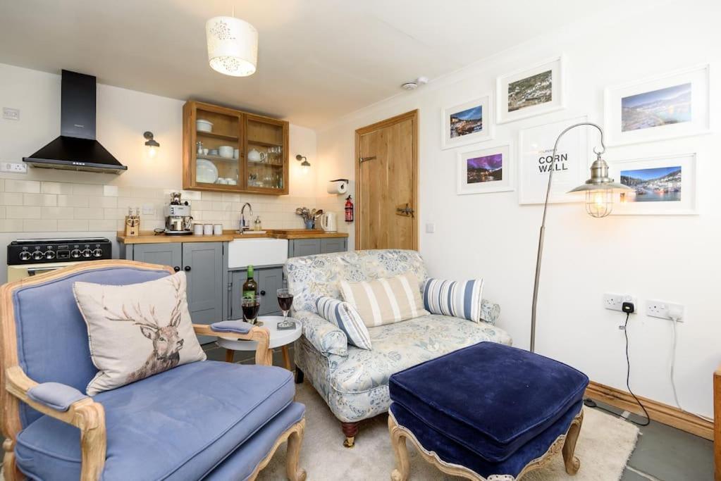 Bijou Coastal Apartment In Polperro With Hot Tub Onsite Parking Downhill Walk To Village Εξωτερικό φωτογραφία