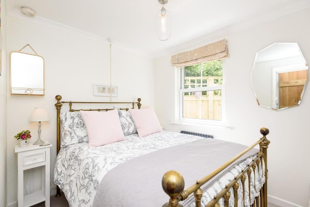 Bijou Coastal Apartment In Polperro With Hot Tub Onsite Parking Downhill Walk To Village Εξωτερικό φωτογραφία