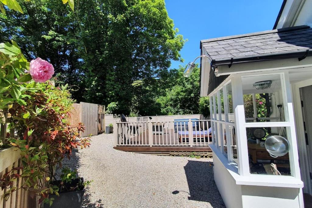 Bijou Coastal Apartment In Polperro With Hot Tub Onsite Parking Downhill Walk To Village Εξωτερικό φωτογραφία