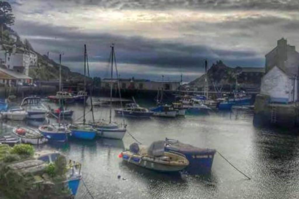 Bijou Coastal Apartment In Polperro With Hot Tub Onsite Parking Downhill Walk To Village Εξωτερικό φωτογραφία