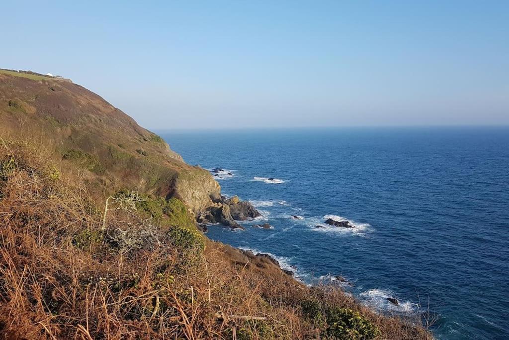 Bijou Coastal Apartment In Polperro With Hot Tub Onsite Parking Downhill Walk To Village Εξωτερικό φωτογραφία